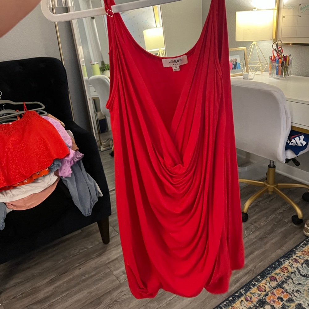 Red or black tank